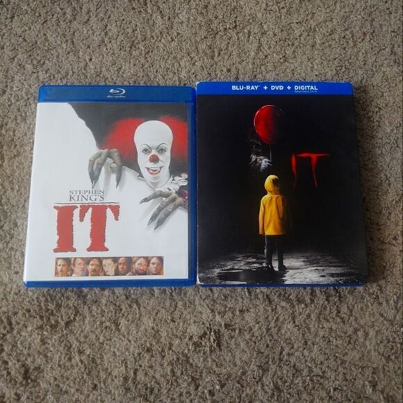 IT Movie BluRay Lot 1990 & 2017 PRE-OWNED - Picture 1 of 5
